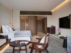 Deluxe King Bed Room | Premium bedding, down duvets, pillow-top beds, minibar - DongFengYun Hotel Mi'Le - MGallery Collection (Honghe)