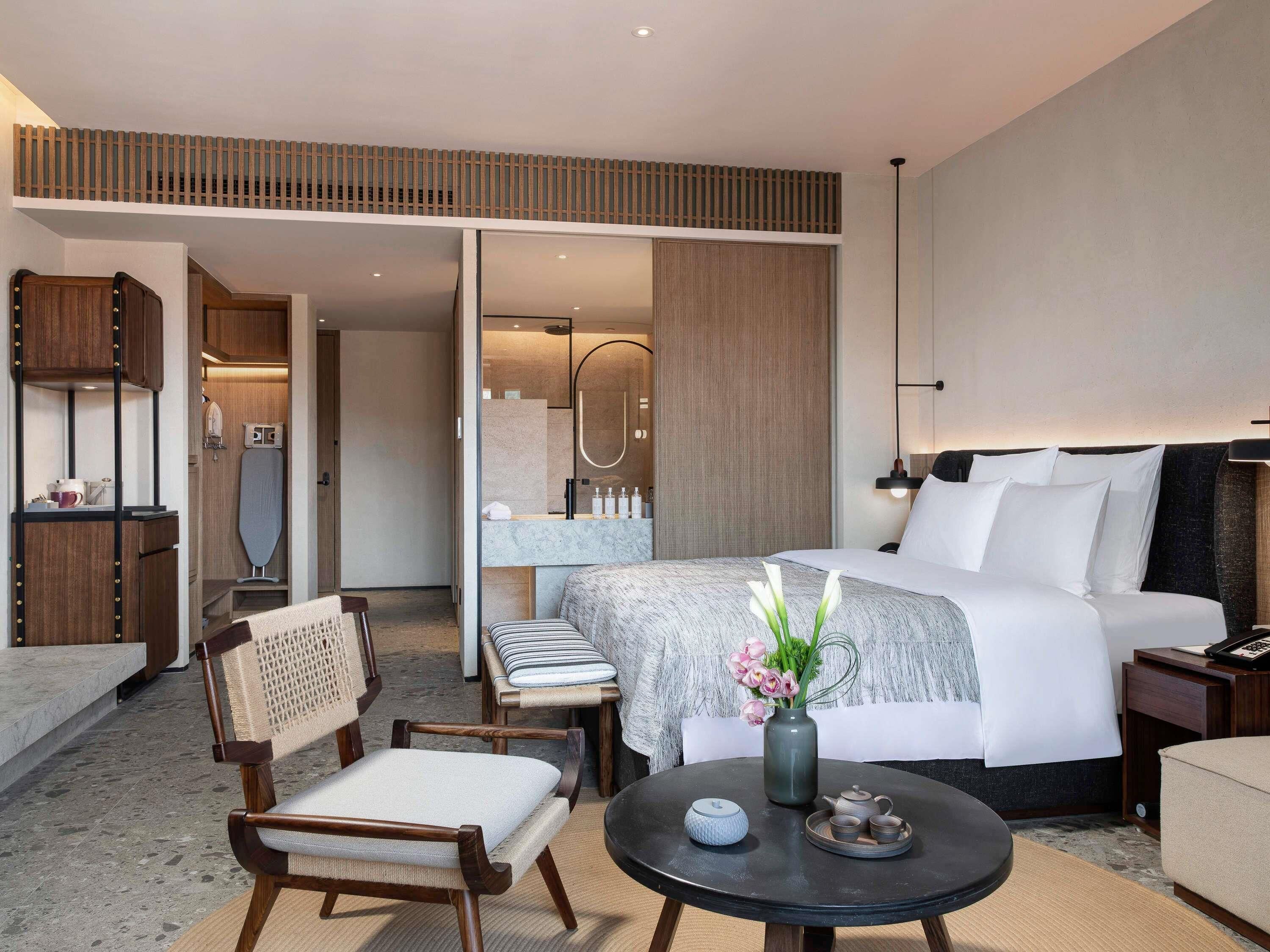 Deluxe Terrace  King Bed Room with Garden Pool | Premium bedding, down duvets, pillow-top beds, minibar