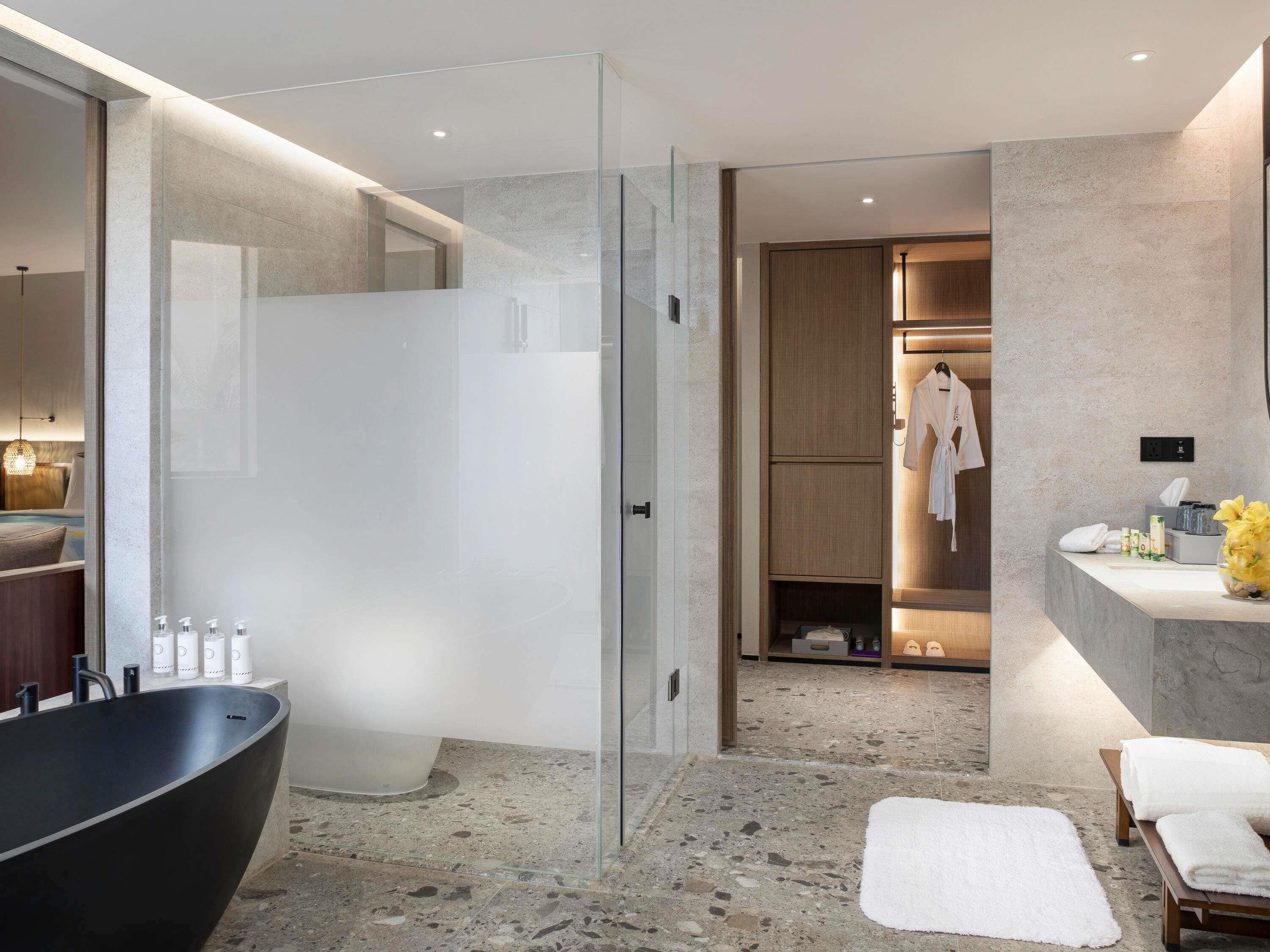 Luxe beddengoed, donsdekens, pillowtop-bedden, een minibar