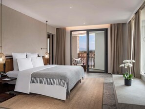 Zimmer, 1 King-Bett, Balkon, Seeblick (The Ruby Wheel)
