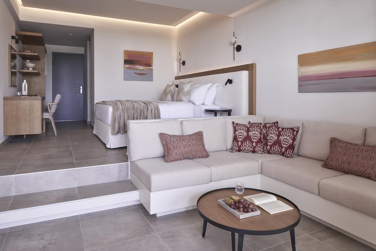 Special Offer - Junior Suite (Cozy Private Pool) | Ropa de cama hipoalergénica y caja de seguridad en la habitación