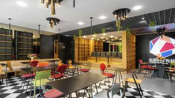 Almoço e jantar, culinária internacional