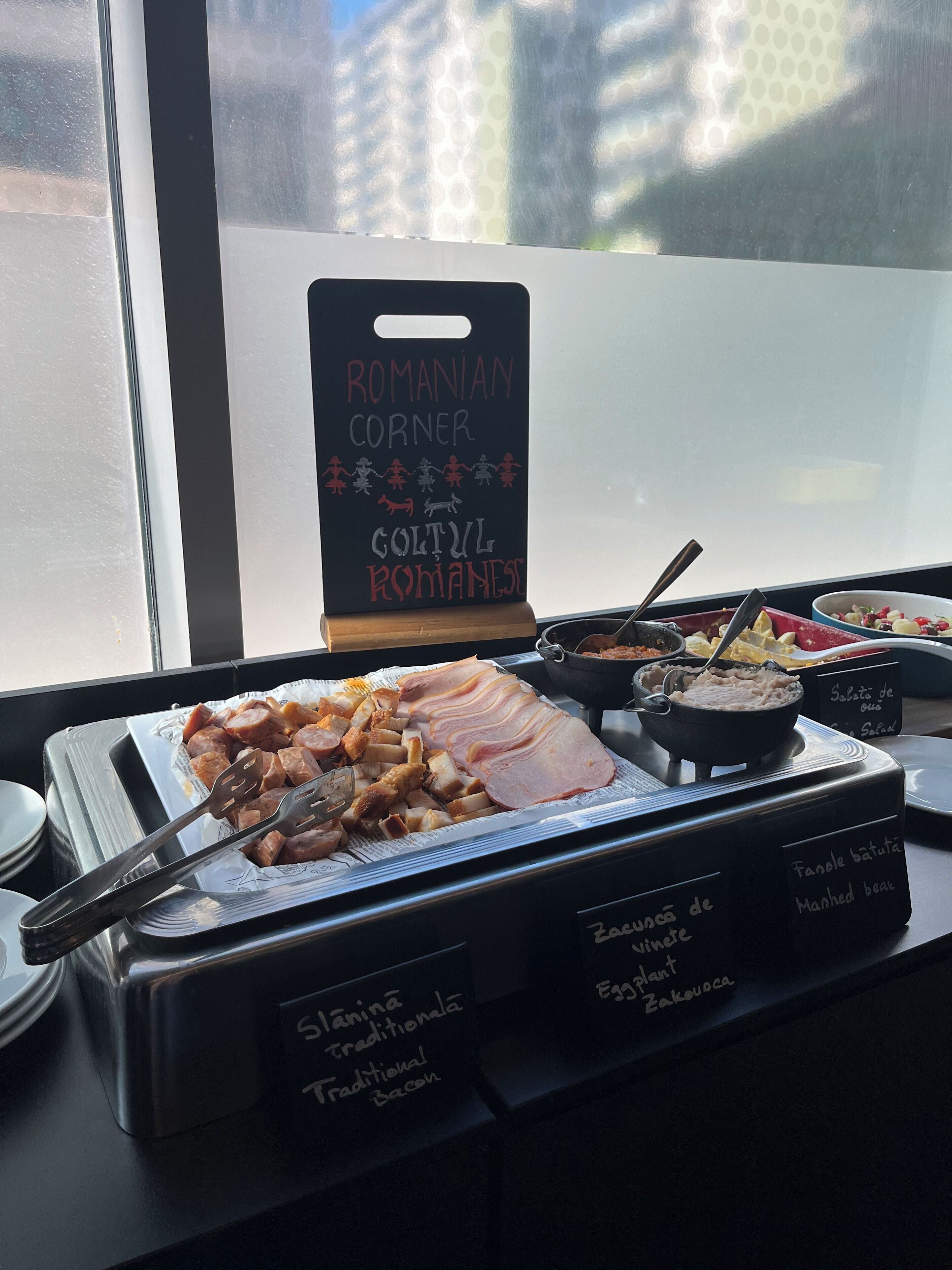 Desayuno buffet todos los días (con cargo)