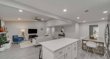 Open Space Home for Family, Groups with Privat Pool