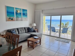 Smart TV, stereo, computer monitors