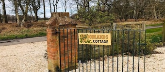 Woodlands Cottage - Rural Retreat - Near York