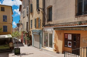 Extérieur