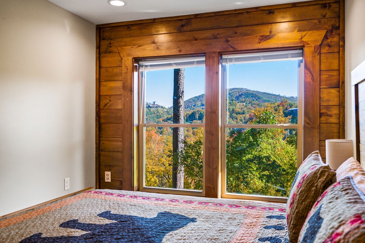 Photo 72 of WalkDTN/MountainView/SwimSpa/FirePit/5Kings/Sauna