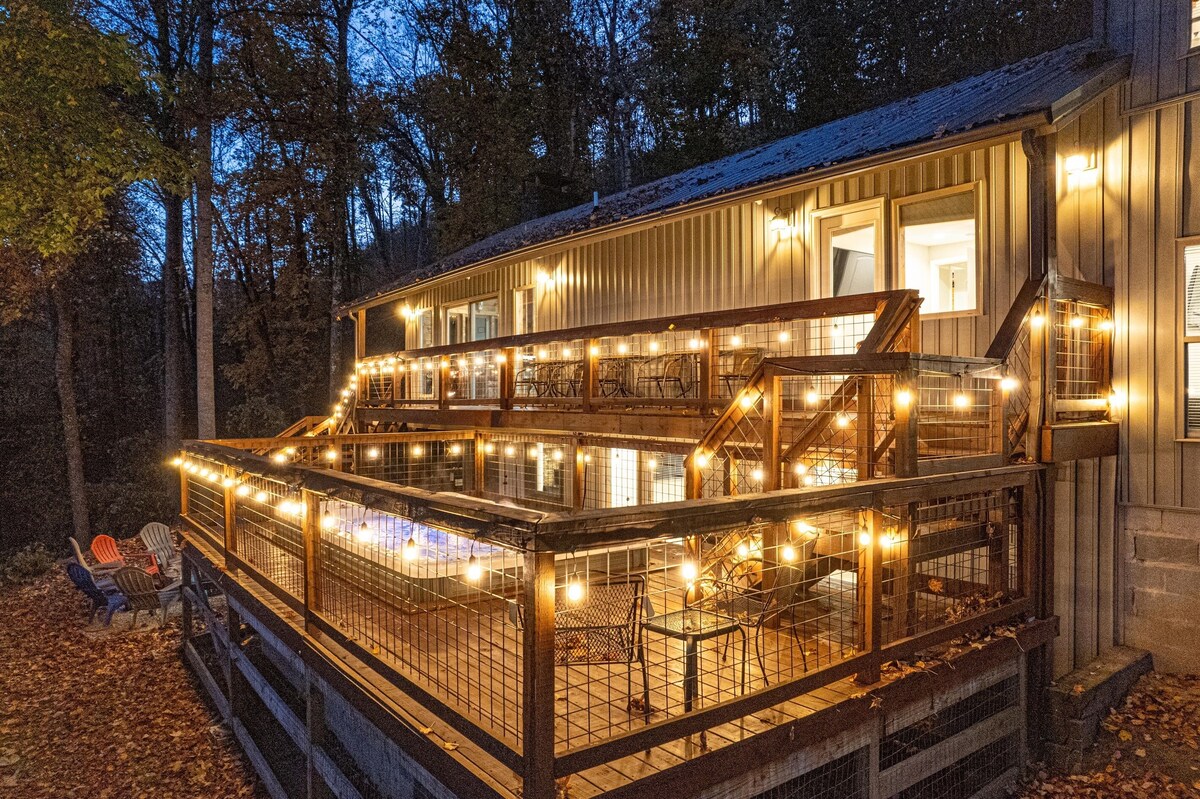 Photo 85 of WalkDTN/MountainView/SwimSpa/FirePit/5Kings/Sauna