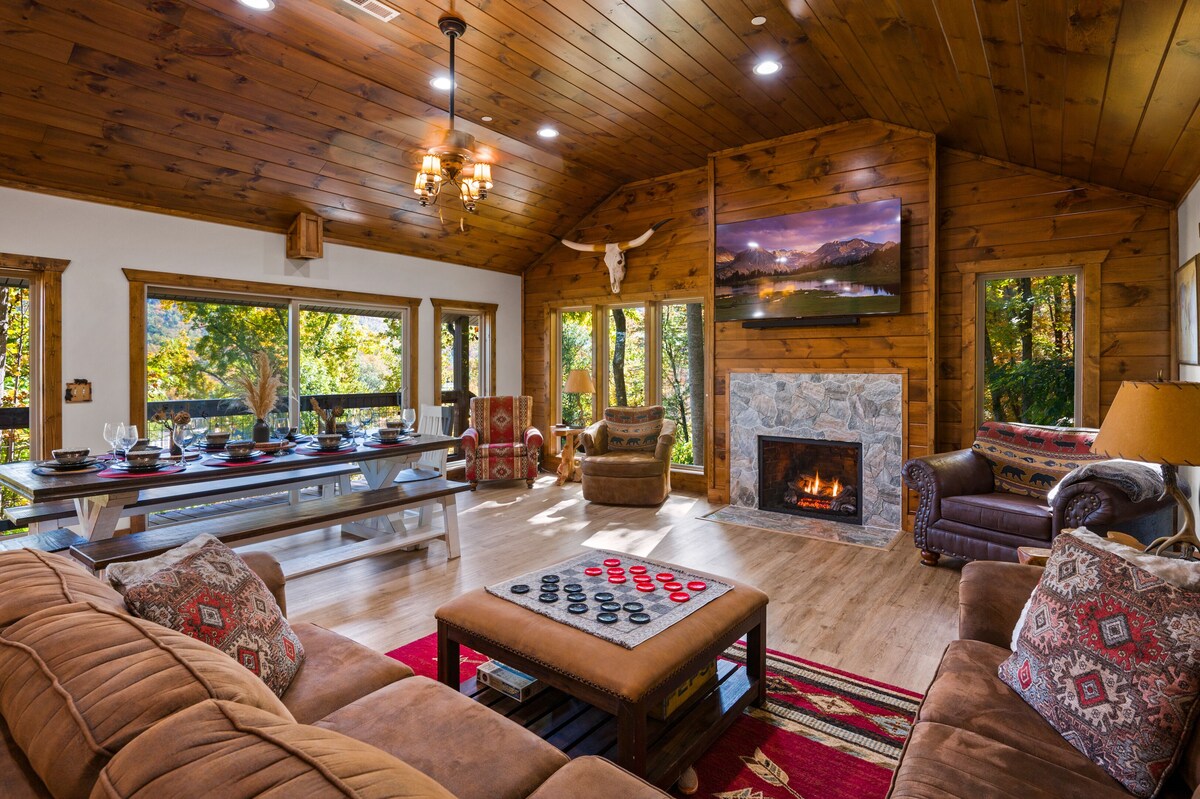 Photo 74 of WalkDTN/MountainView/SwimSpa/FirePit/5Kings/Sauna