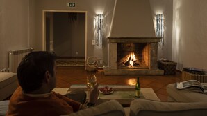 Uklassifisert bilde, 3 av 64, knapp