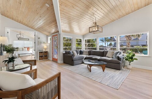 Private house with Pool and Spa!