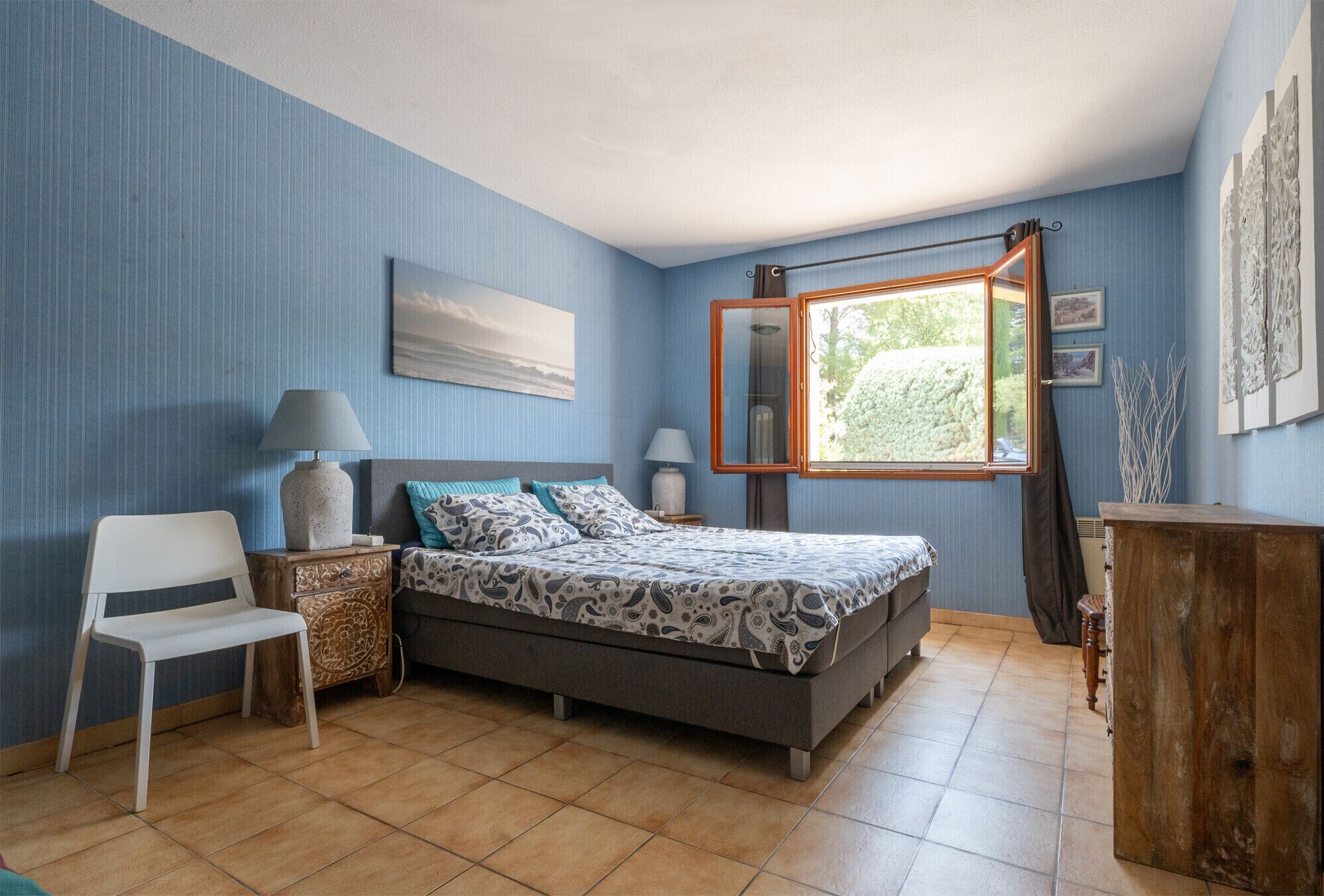 2 chambres, fer et planche à repasser, Wi-Fi gratuit, draps fournis