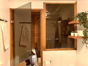 Regadera, regadera tipo lluvia, secadora de cabello, bidet 