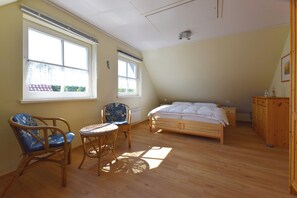 2 habitaciones, cuna de viaje y internet 