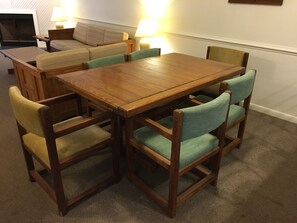 Dining - Comfortable Condominium on the Beach (Nags Head)