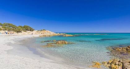 Beautiful cottage with stunning view and pool (Sughera)