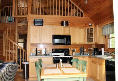 Log Cabin on Saltwater Cove