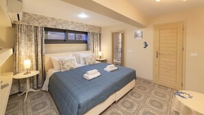 5 Schlafzimmer, Zimmersafe, Bügeleisen/Bügelbrett, WLAN