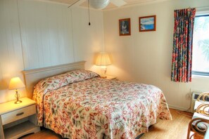 2 makuuhuonetta, silitysrauta/-lauta, ilmainen Wi-Fi, vuodevaatteet