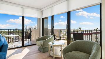 Apartment, Mehrere Betten, Meerblick (501-W) | Innenbereich