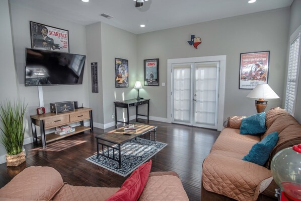 Télévision de 50 pouces avec chaînes numériques