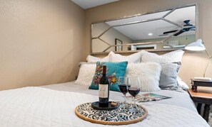 8 habitaciones, escritorio y tabla de planchar con plancha 