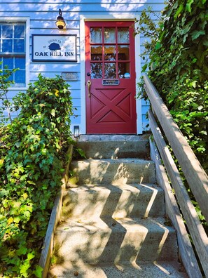 تفاصيل الفندق من الخارج