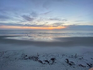 Beach nearby - Pool View Suite #207 (New Smyrna Beach)