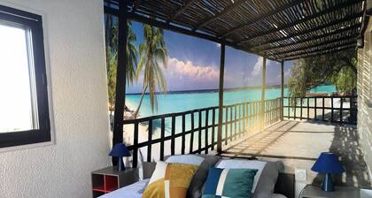 BARCARESA-LA PERLE SEA VIEW WATERFRONT AIR CONDITIONING WIFI