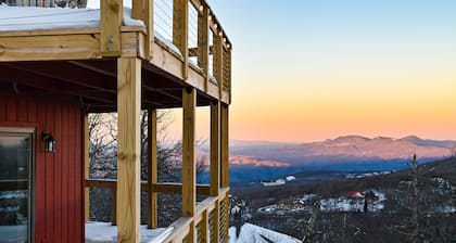 Ski-In/Out Luxury Lodge/Panoramic Sky High Views/Beech MTN