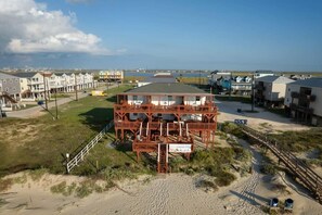 Exterior - Starfish 6 - Beach, Please! Oceanfront & Miles of Sand! (Surfside Beach)
