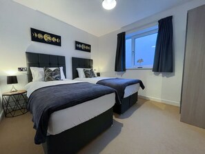 Luxury Penthouse, Private Bathroom | 2 bedrooms - Station Side Penthouse (Wolverhampton)