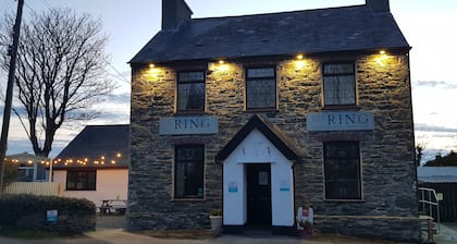 The Ring Pub Bed and Breakfast