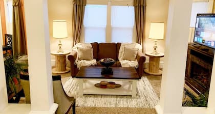 Dexter Homestead. Very Cozy & NEW Remodel !