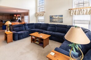 Televisión, reproductor de DVD y videoteca 