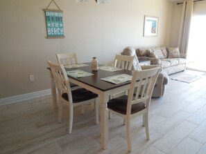 Dining - Unit 804 Chrystal Shores West-See For Miles From The Private Balcony! (Gulf Shores)