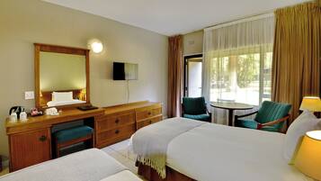 Executive-værelse med 2 enkeltsenge | 1 soveværelse, pengeskab på værelset, strygejern/strygebræt