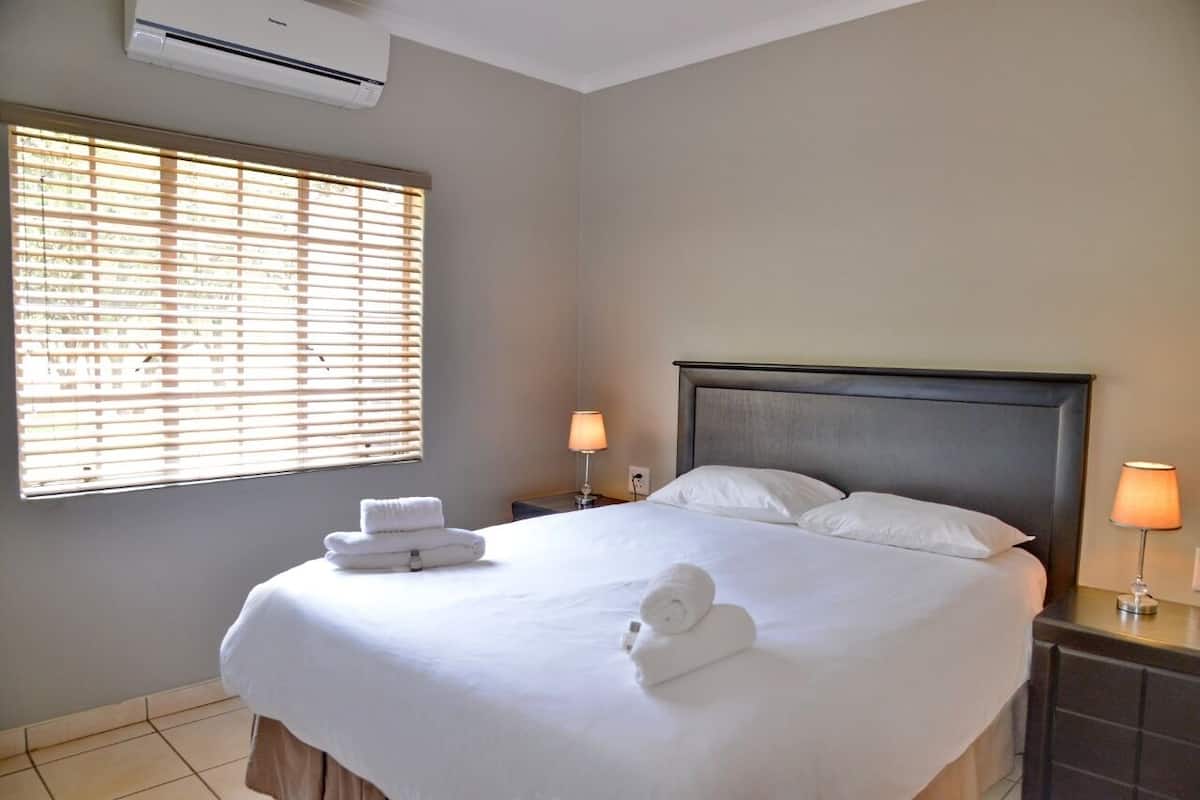 Executive Chalet | 1 bedroom, in-room safe, iron/ironing board, free WiFi