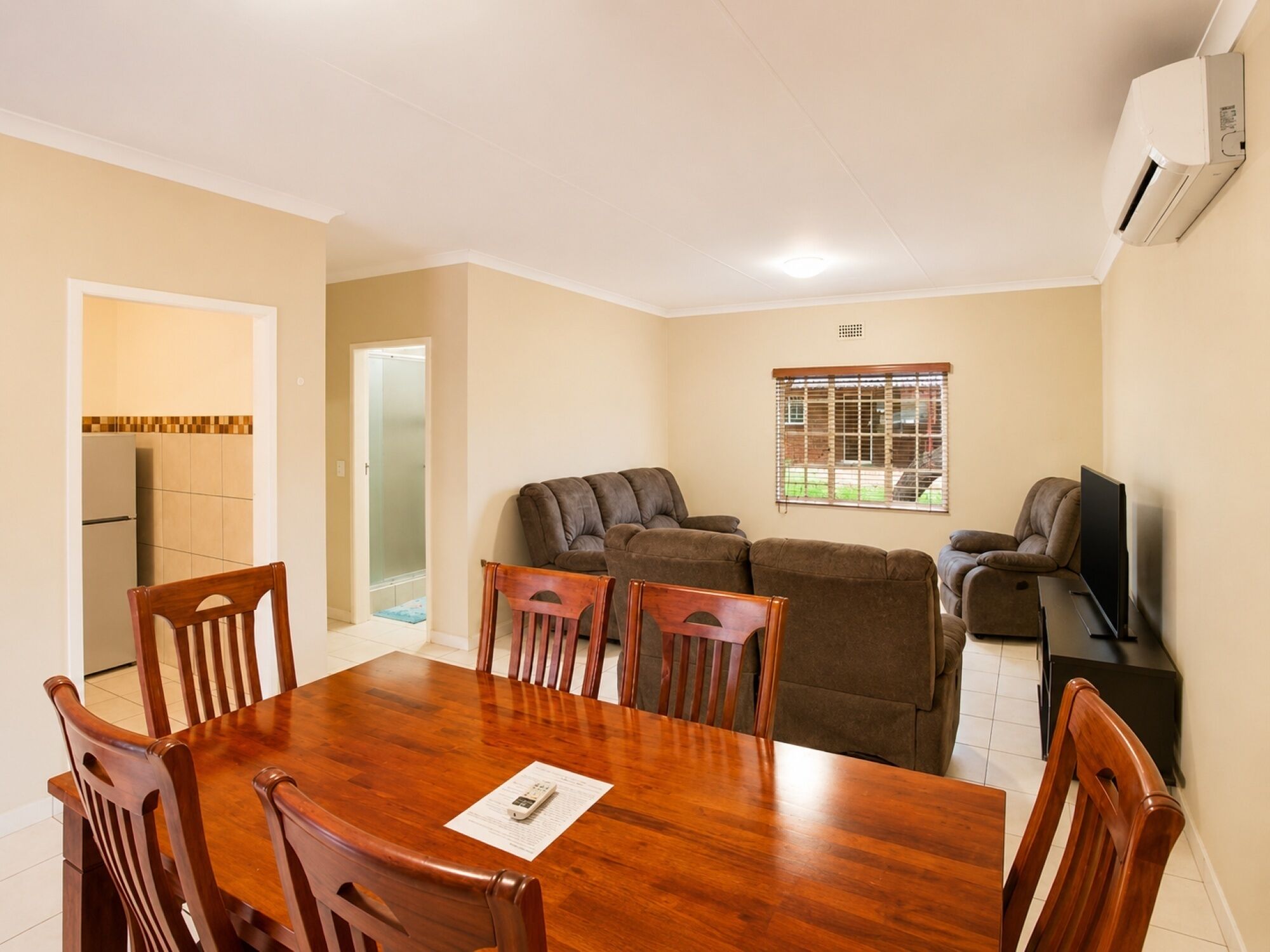 Standard Chalet | Dining room