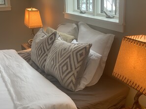 4 slaapkamers, reisbedje, wifi, beddengoed