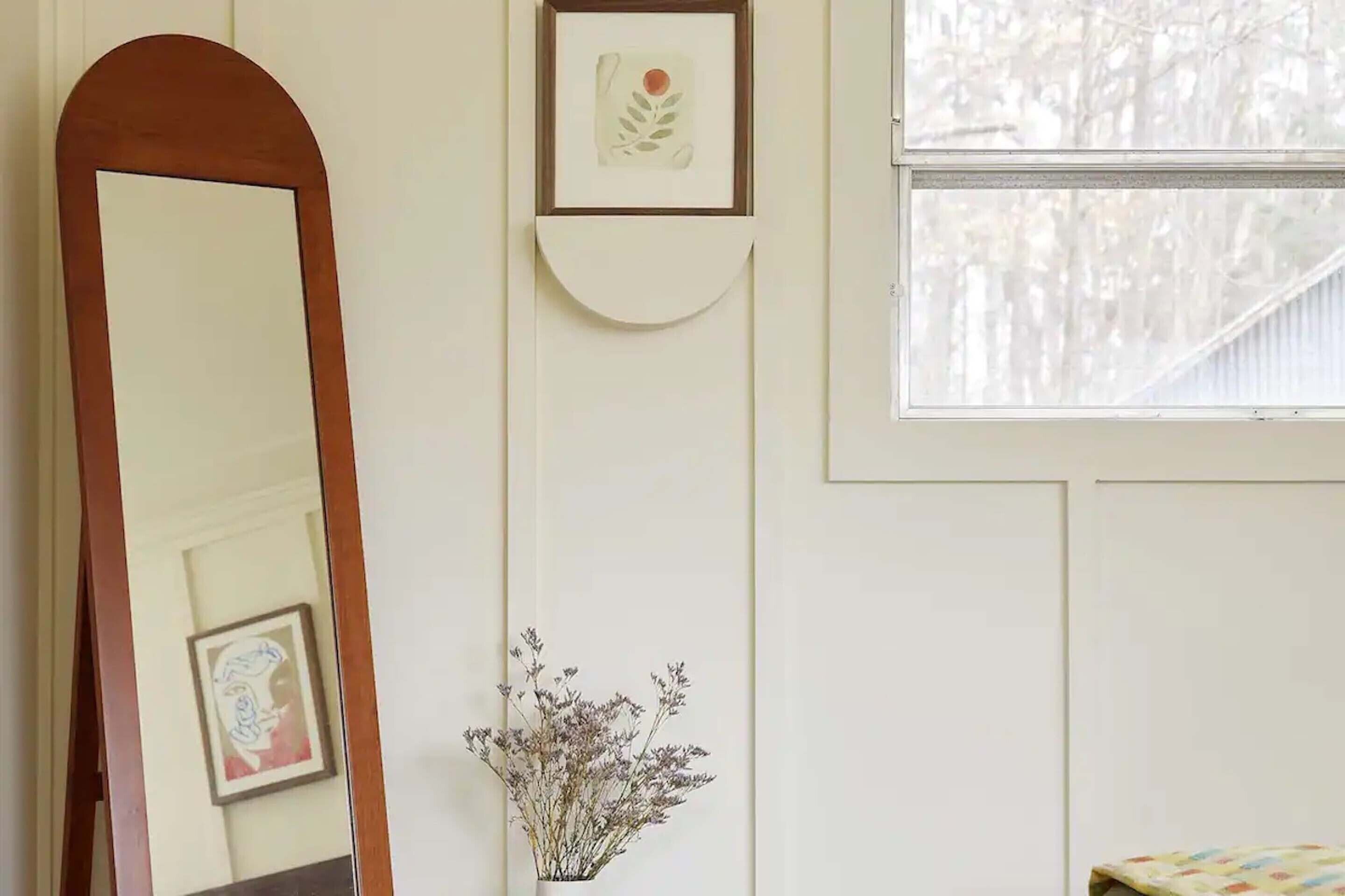 deck house standard queen | 1 bedroom, free wifi, bed sheets