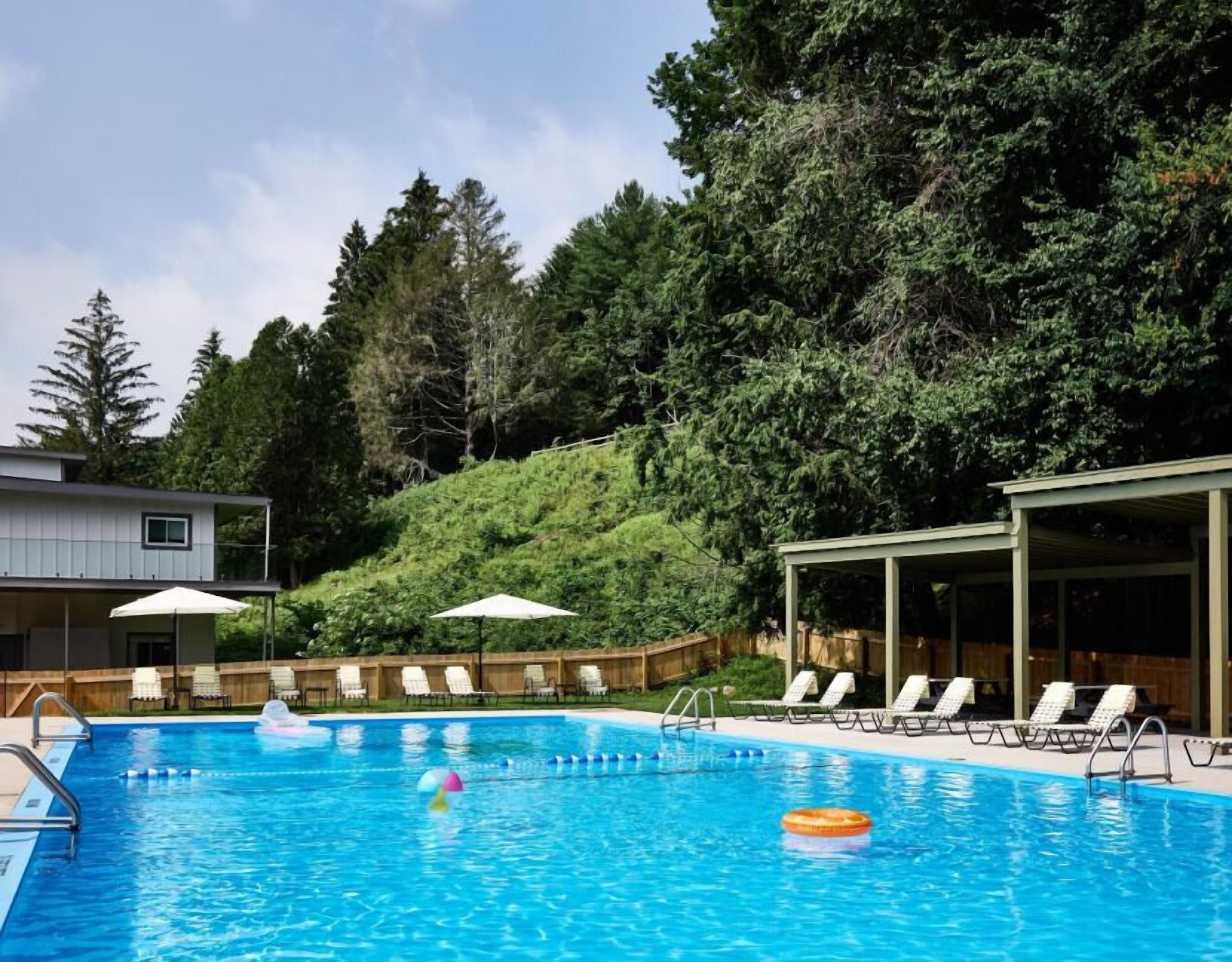 Seasonal outdoor pool