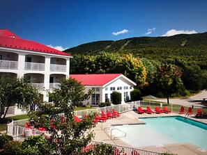 Indoor pool, outdoor pool - South Mountain Resort is surrounded by vast blue skies and panoramic views (Lincoln)