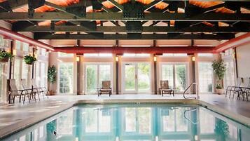 Piscine couverte, piscine extérieure