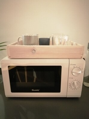 Four à micro-ondes