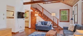 Brewster Retreat Near Bay Beaches & Dining