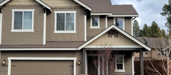 Townhome in the Pines-Quiet Cul-de-sac-A/C-W&D-Fireplace-Close to NAU & Trails