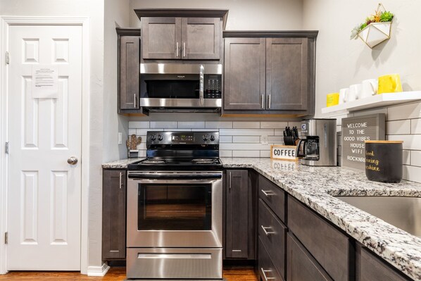 Fridge, microwave, oven, stovetop