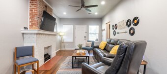 Good Vibes Chickasha | Fiber WIFI | W/D | NEW!